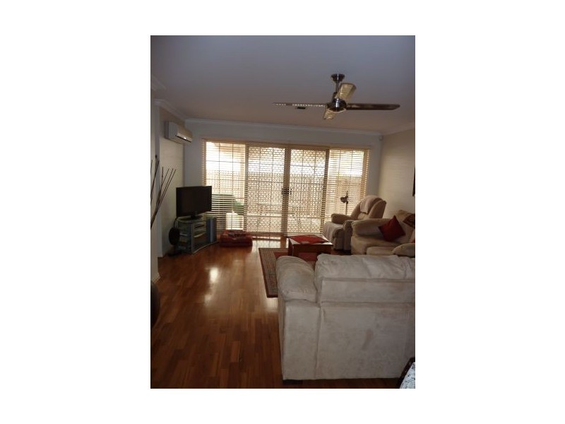 2/81 Tarana Street, Camp Hill QLD 4152