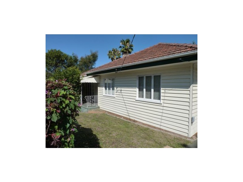 59 Woodhill Ave, Coorparoo QLD 4151