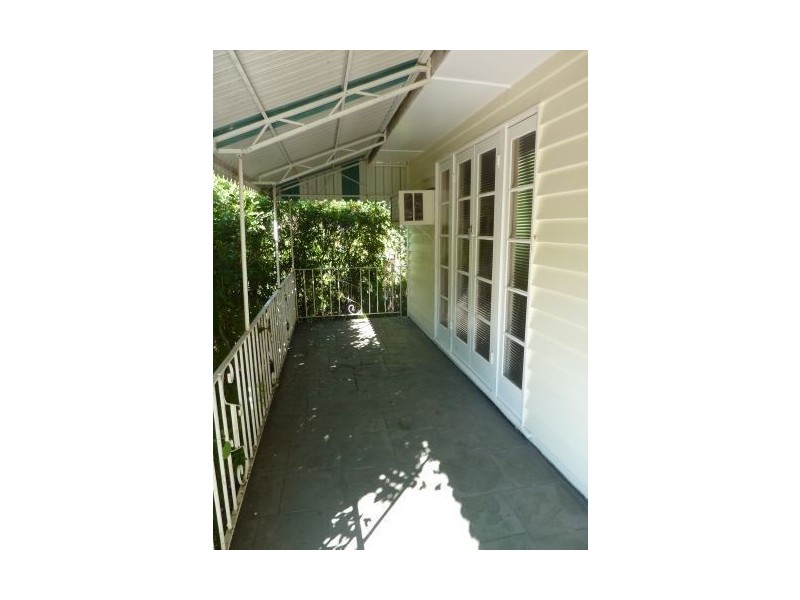 59 Woodhill Ave, Coorparoo QLD 4151