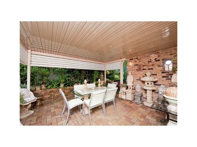 2/37 Cedar Street, Greenslopes QLD 4120