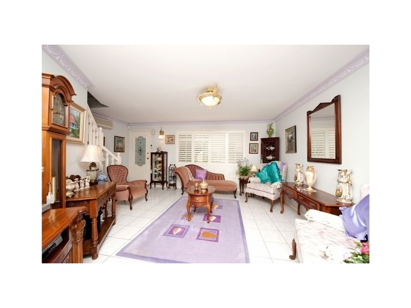 2/37 Cedar Street, Greenslopes QLD 4120