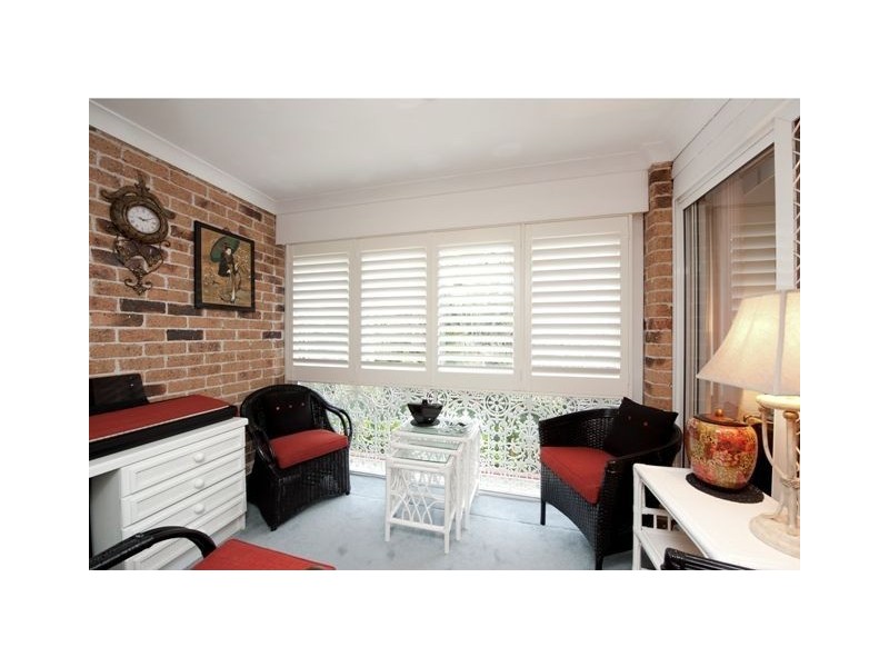 2/37 Cedar Street, Greenslopes QLD 4120