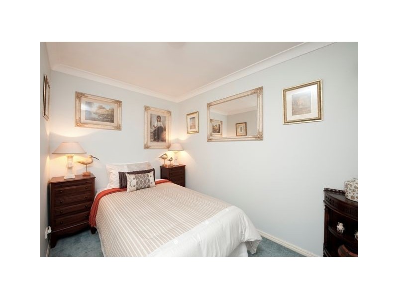 2/37 Cedar Street, Greenslopes QLD 4120