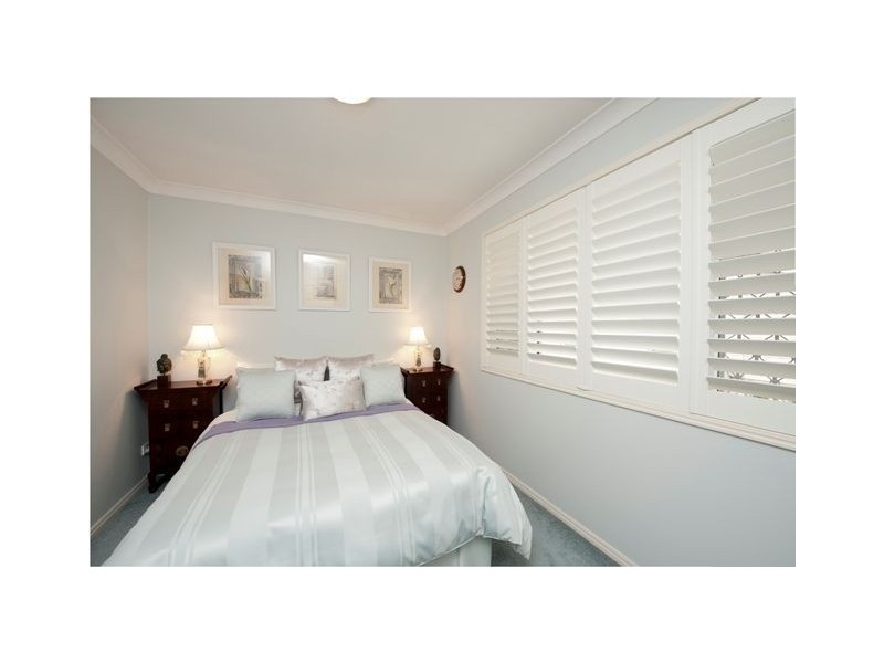 2/37 Cedar Street, Greenslopes QLD 4120