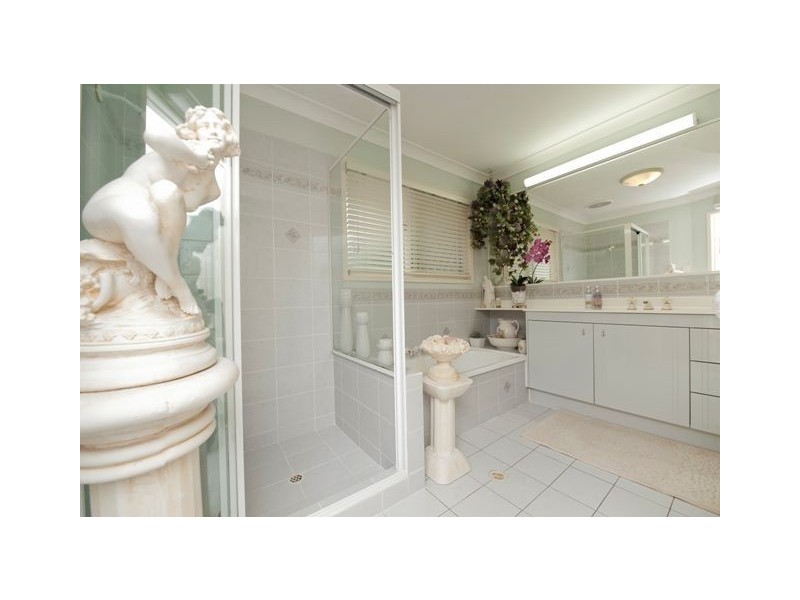 2/37 Cedar Street, Greenslopes QLD 4120