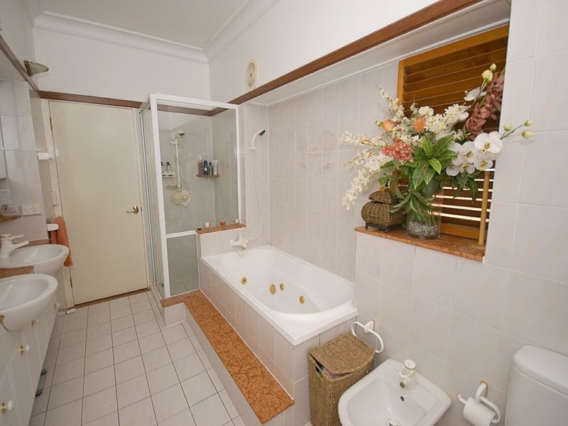 28 Unsworth Street, Belmont QLD 4153
