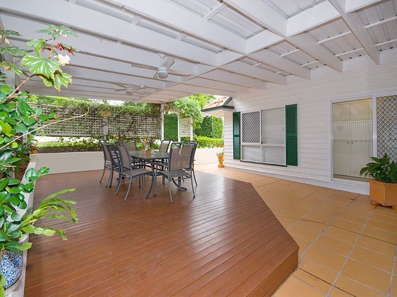 129 Buena Vista Avenue, Coorparoo QLD 4151