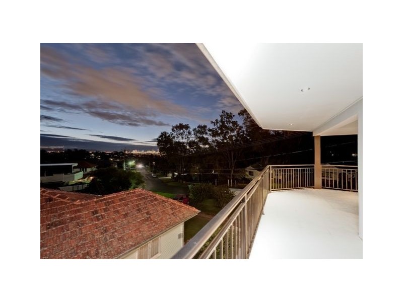 49 Solar Street, Coorparoo QLD 4151
