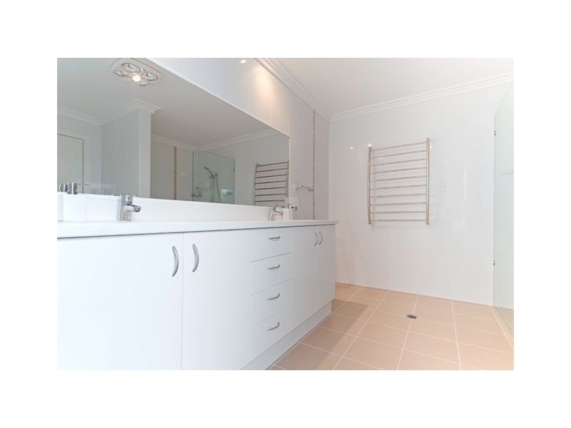 49 Solar Street, Coorparoo QLD 4151