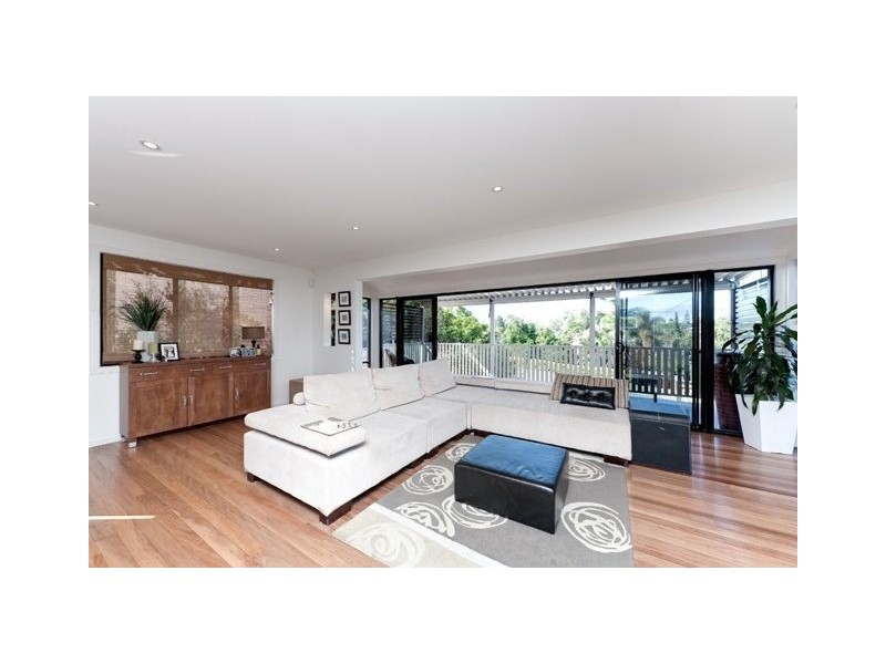 19 Nurran Street, Mount Gravatt East QLD 4122