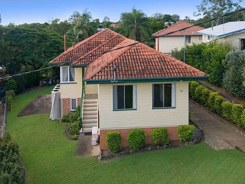 16 Mulsanne Street, Holland Park West QLD 4121
