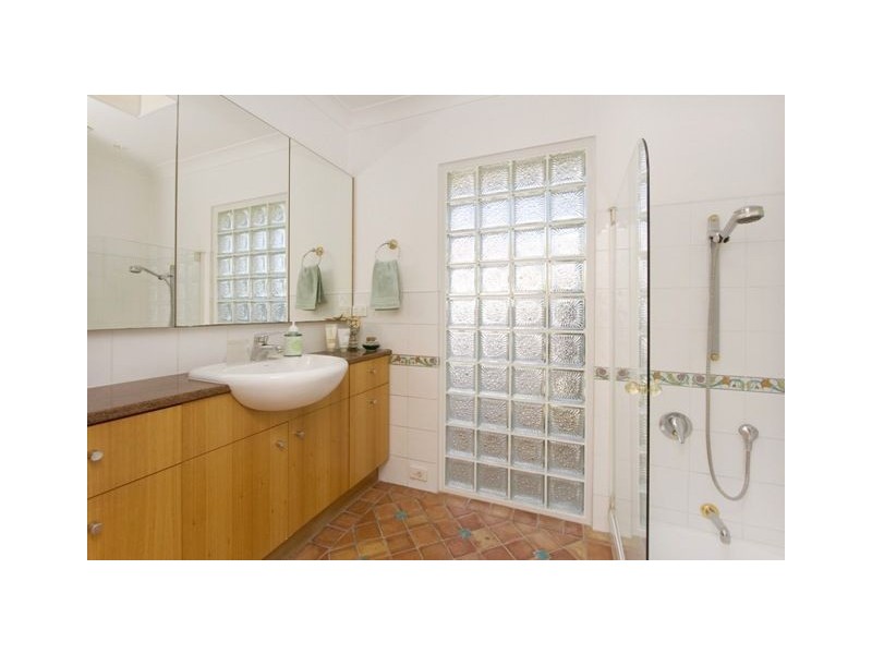 118 Buena Vista Avenue, Coorparoo QLD 4151