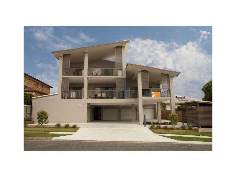 1/296 Cornwall Street, Greenslopes QLD 4120