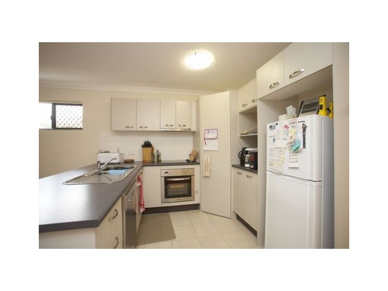 1/296 Cornwall Street, Greenslopes QLD 4120
