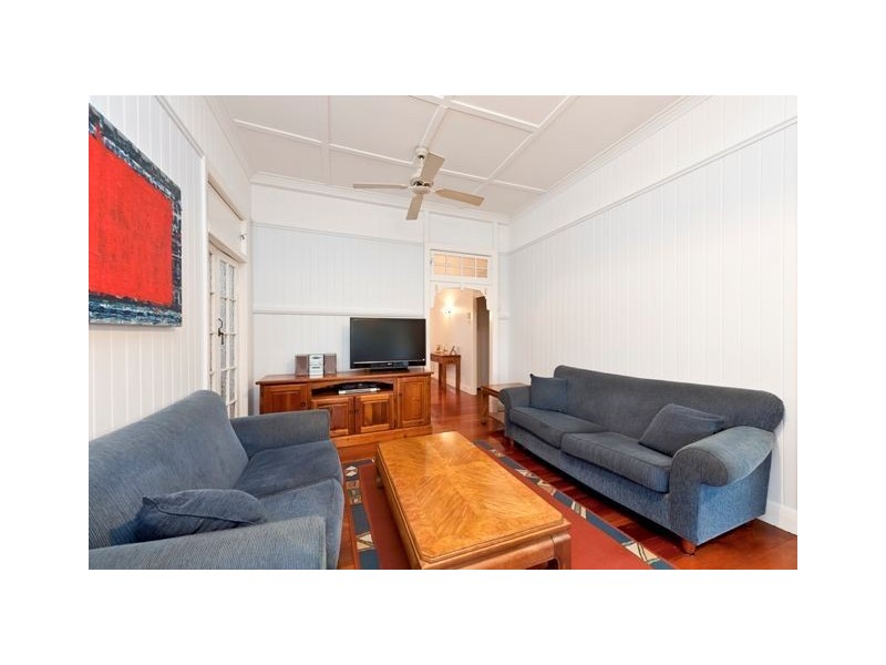 26 St Leonards Street, Coorparoo QLD 4151