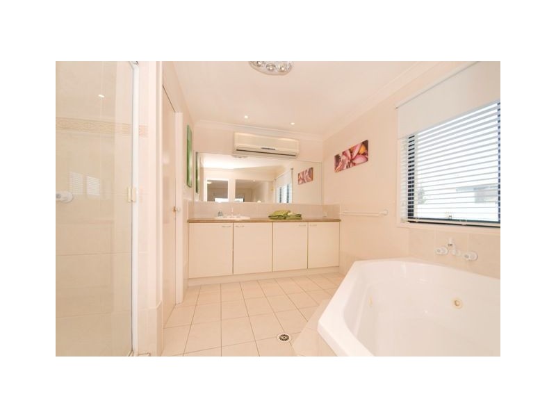 24 Banksia Place, Mount Gravatt East QLD 4122