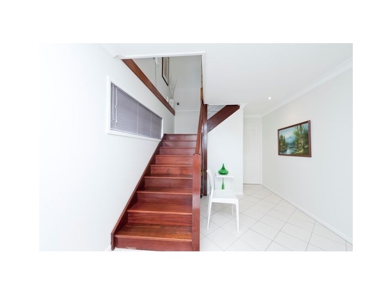 2 Drummond Street, Greenslopes QLD 4120