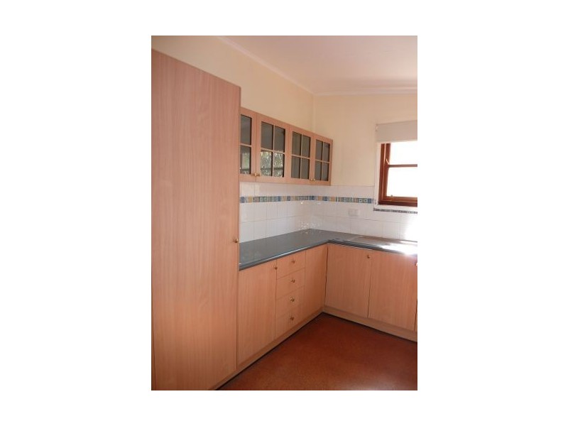 4 Guy Street, Woolloongabba QLD 4102