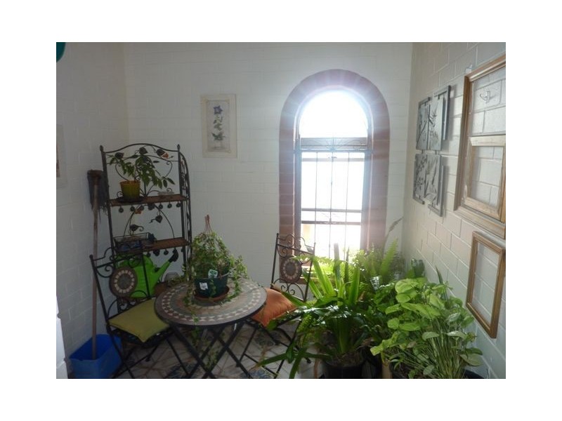 47 McIlwraith Avenue, Norman Park QLD 4170