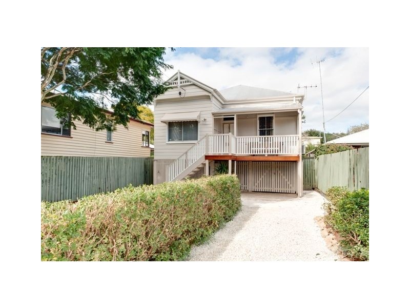 17 Paris Avenue, Morningside QLD 4170