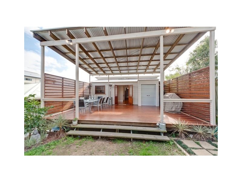 17 Paris Avenue, Morningside QLD 4170