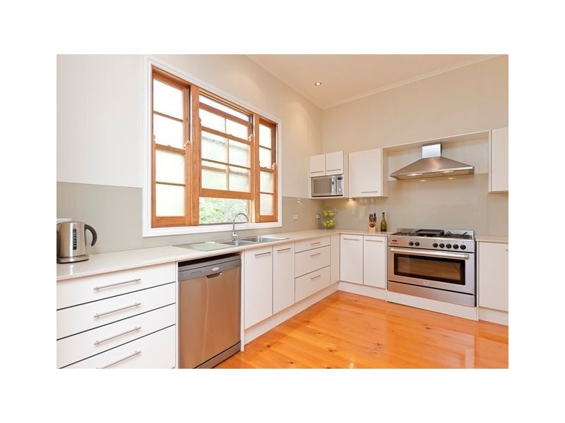 17 Paris Avenue, Morningside QLD 4170
