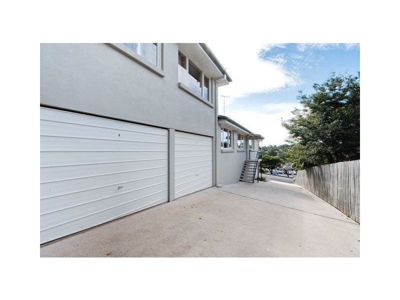 Holland Park West QLD 4121