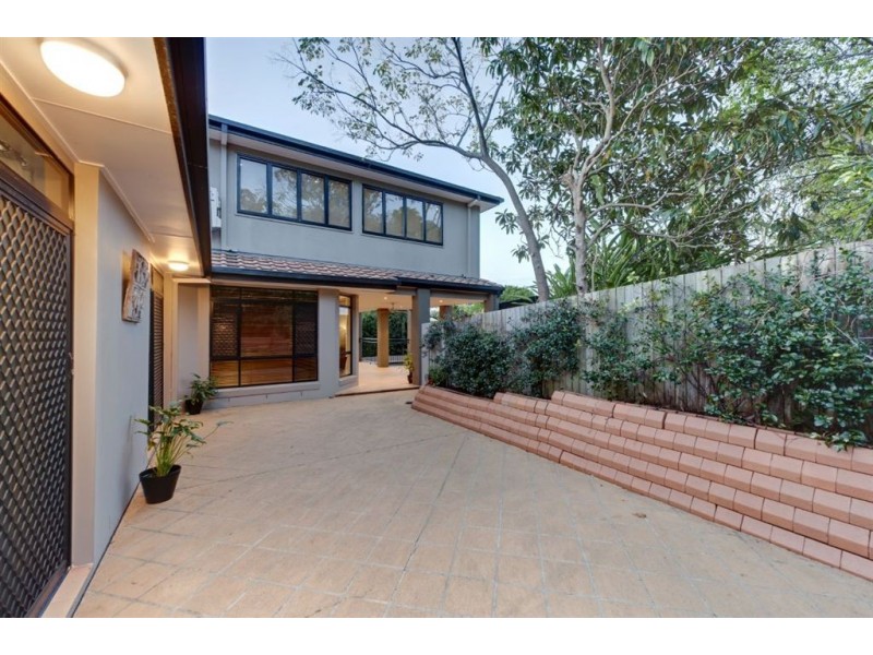 44 Brodie Street, Holland Park West QLD 4121