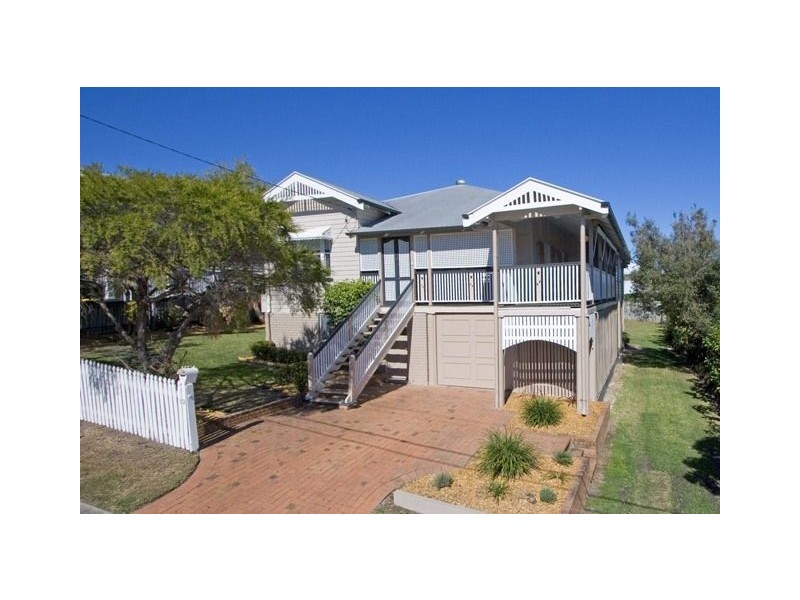 13 Newman Avenue, Camp Hill QLD 4152