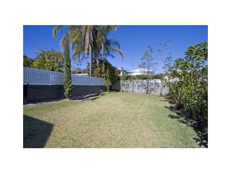 13 Newman Avenue, Camp Hill QLD 4152