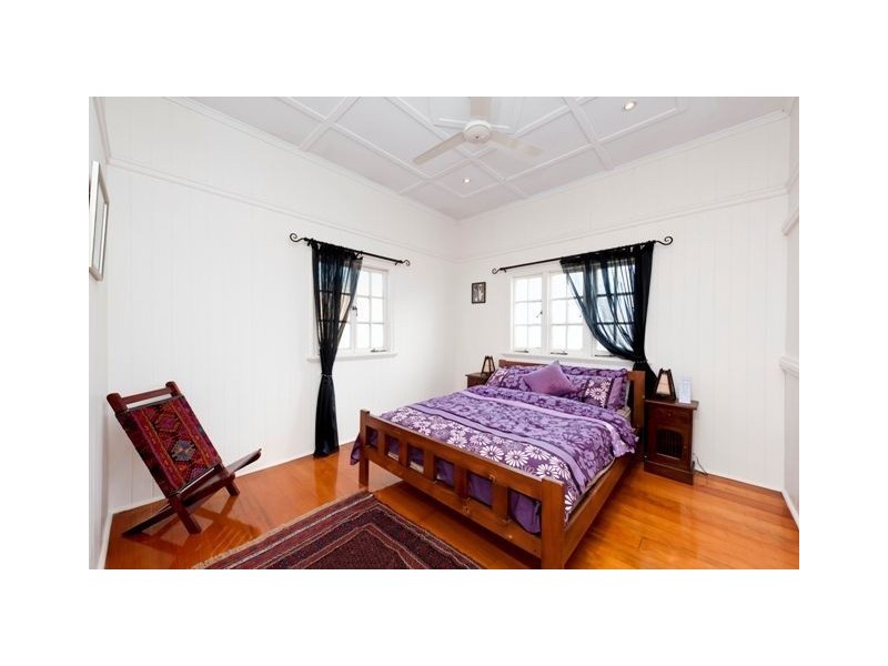 29 Burke Street, Coorparoo QLD 4151