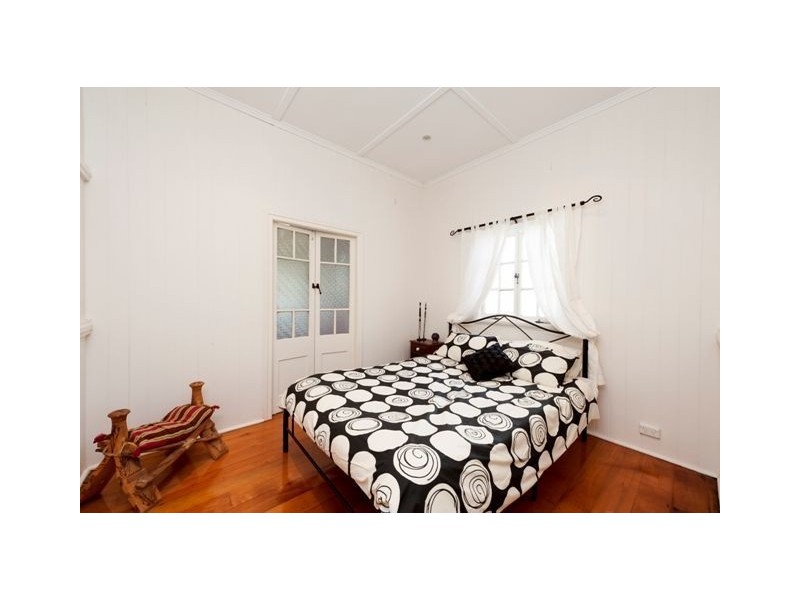 29 Burke Street, Coorparoo QLD 4151