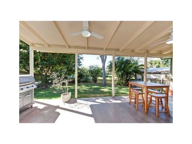 52 McLay Street, Coorparoo QLD 4151