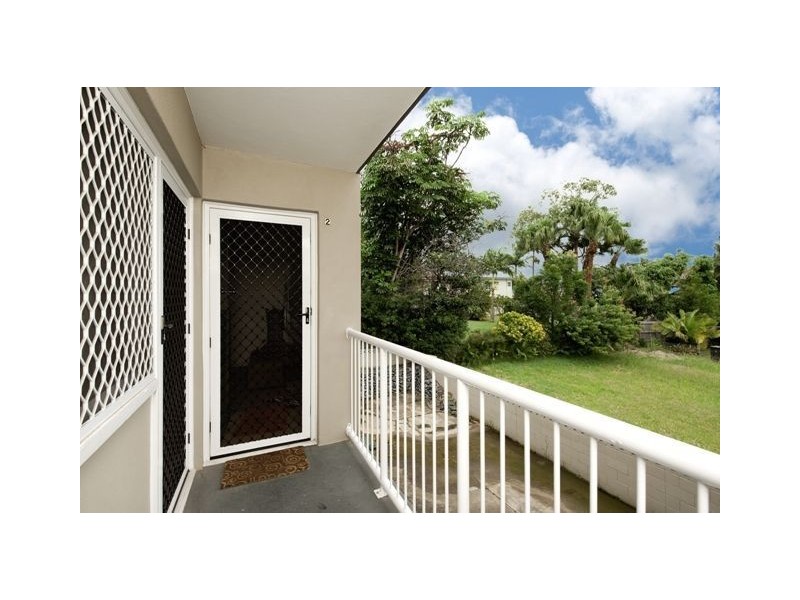 2/845 Logan Road, Holland Park West QLD 4121