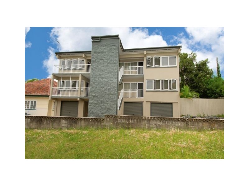 2/845 Logan Road, Holland Park West QLD 4121