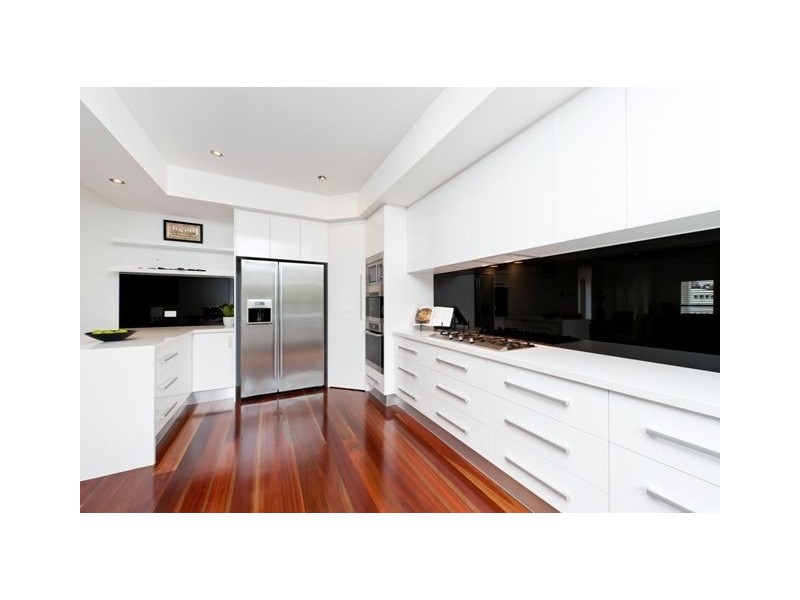 26 Instow Street, Yeronga QLD 4104