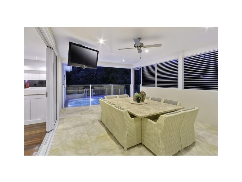 26 Instow Street, Yeronga QLD 4104