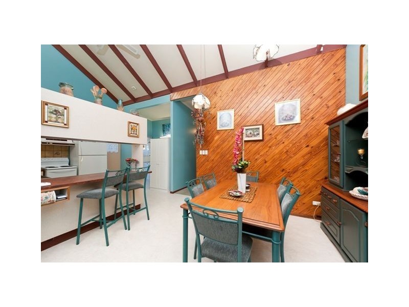 11 Castor Avenue, Coorparoo QLD 4151