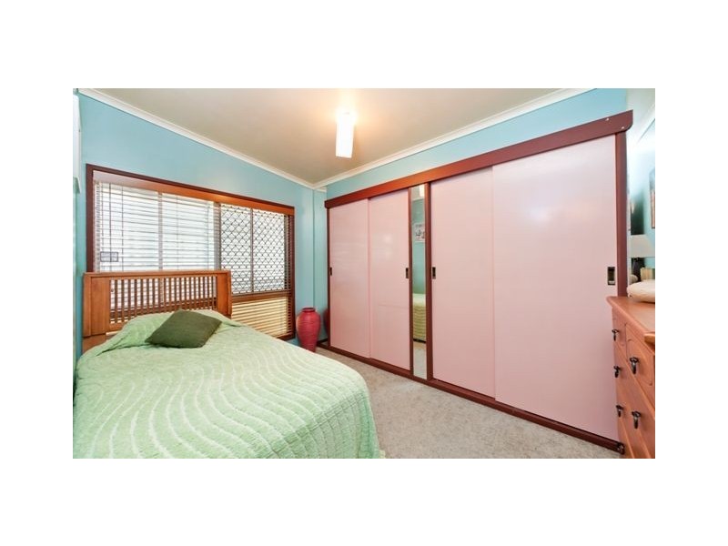 11 Castor Avenue, Coorparoo QLD 4151