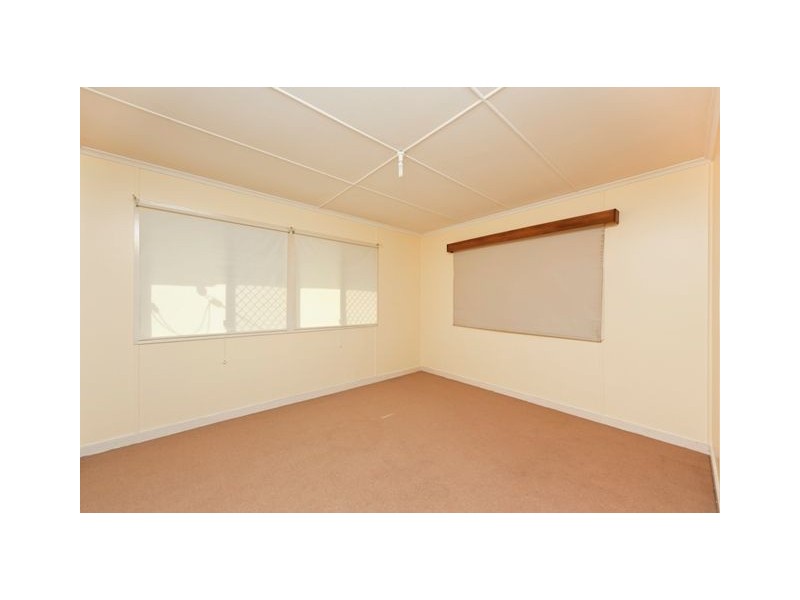 3 Bonneville Street, Holland Park West QLD 4121