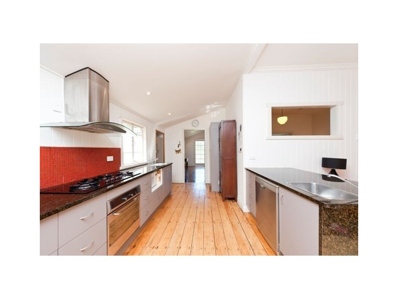 48 Hipwood Avenue, Coorparoo QLD 4151