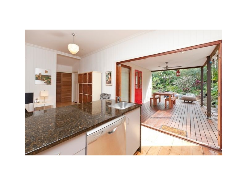 48 Hipwood Avenue, Coorparoo QLD 4151