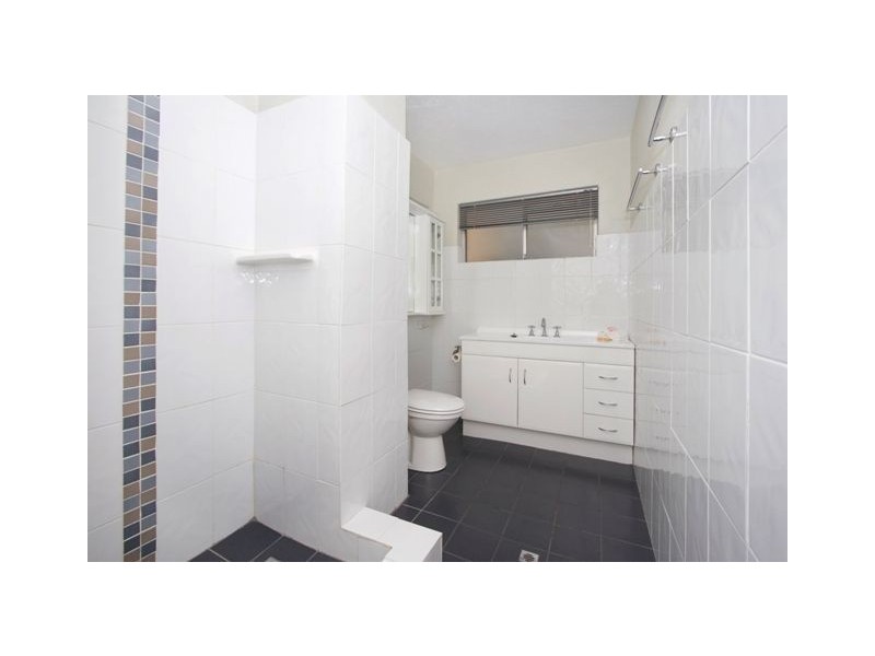 3/81 Kitchener Street, Coorparoo QLD 4151