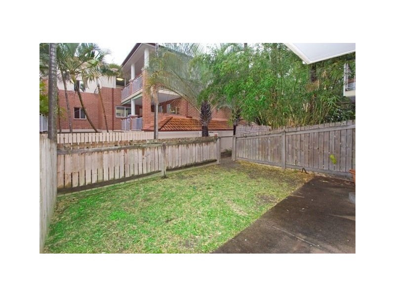 3/81 Kitchener Street, Coorparoo QLD 4151