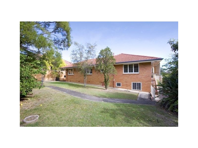 56 Nicklin Street, Coorparoo QLD 4151