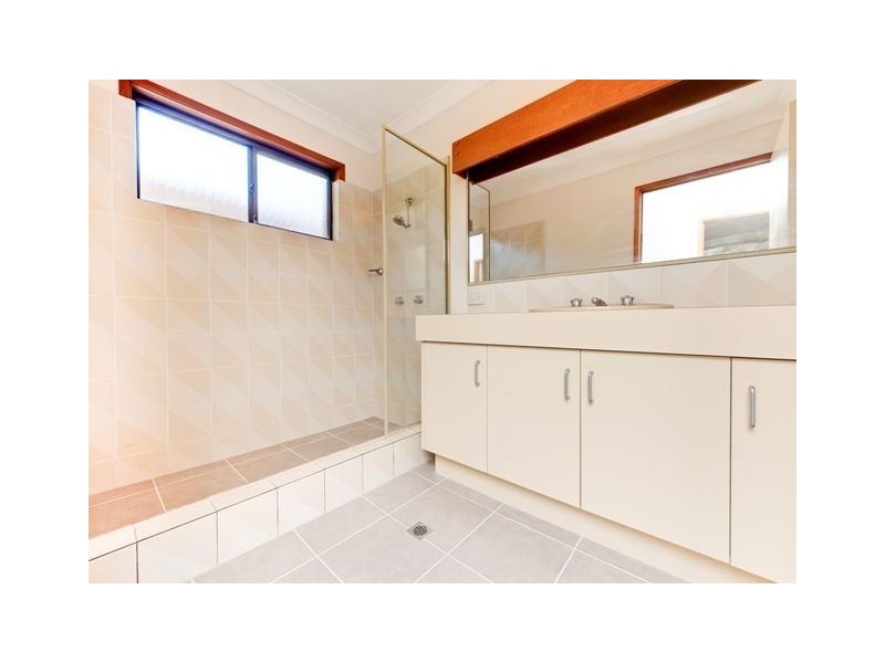 57 Isabella Street, Tarragindi QLD 4121