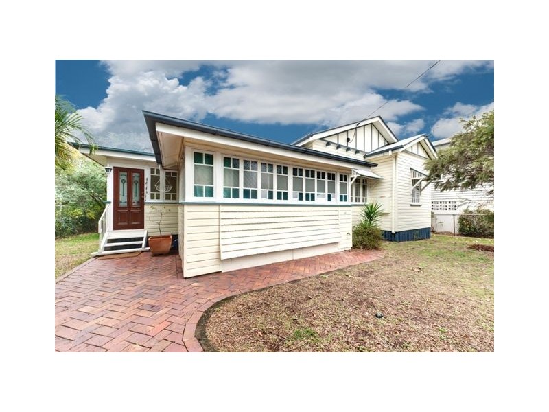 22 Geera Street, Coorparoo QLD 4151