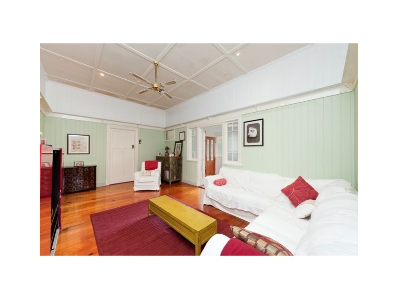 22 Geera Street, Coorparoo QLD 4151