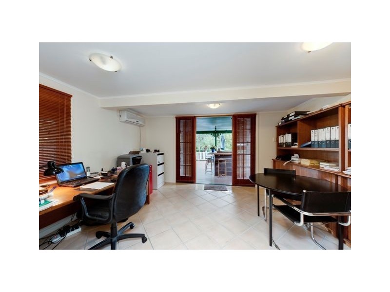 364 Cavendish Road, Coorparoo QLD 4151