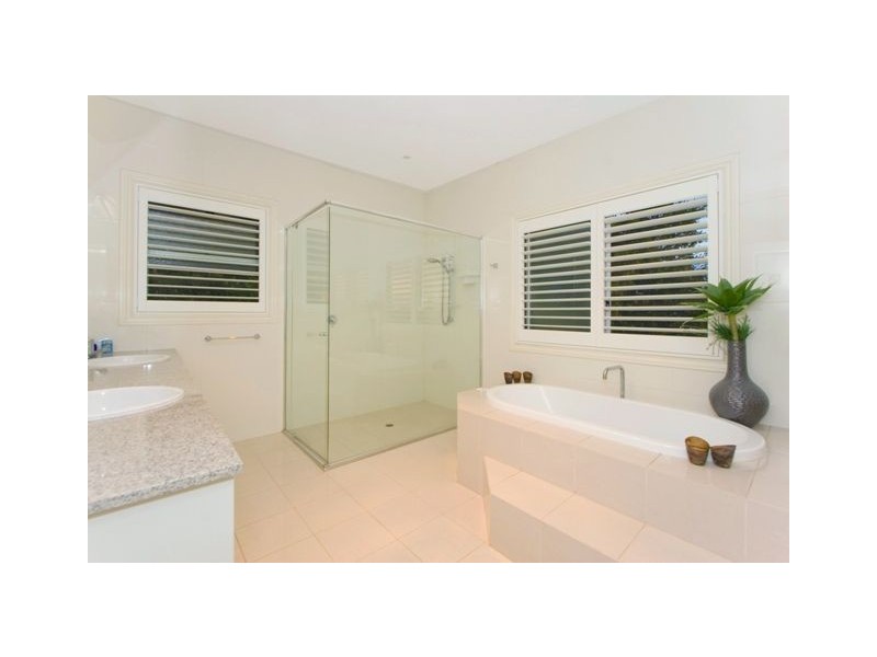 40 Ernest Street, Camp Hill QLD 4152